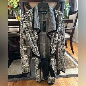 Jones New York Black and White Houndstooth Trench Coat